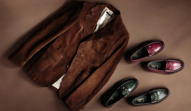 <strong>GUCCI｜グッチ</strong>　メンズスエードジャケット 59万3250円、メンズカーフモカシン 各7万8750円（すべてグッチ／グッチ ジャパン）