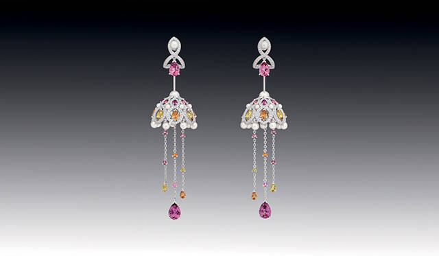 <strong>CHANEL｜シャネル</strong>　ハイ ジュエリー コレクション　「Secrets d’Orients（オリエントの秘密）」　©CHANEL