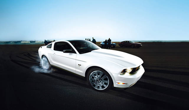 <strong>Ford Mustang V6 Sport Appearance｜フォード マスタング V6 スポーツアピアランス</strong>