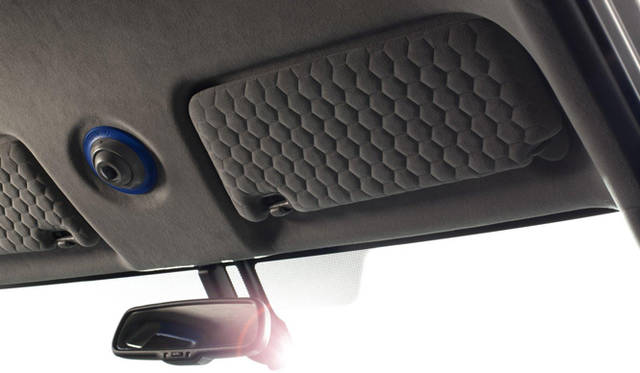 <strong>ASTON MARTIN Cygnet special edition by Colette｜アストンマーティン シグネット スペシャル エディション バイ コレット</strong>