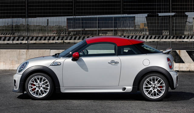 <strong>MINI Coupe｜ミニ クーぺ</strong>