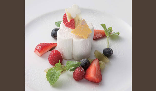 <strong>Van Cleef & Arpels｜ヴァン クリーフ＆アーペル</strong>　ガーデンカフェ『La Maison』期間限定オープン！