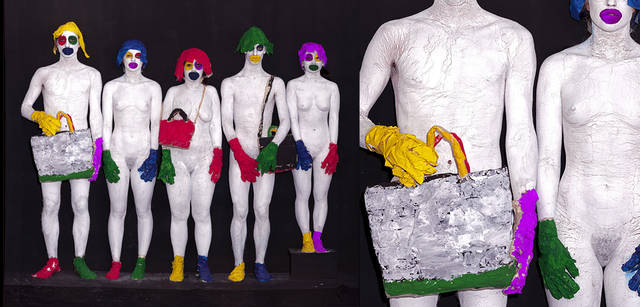 <strong>BALLY｜バリー</strong>　今年6月にアートバーゼルのコレクション・ラウンジで発表された、「BALLYLove」セカンドコレクションのベースとなる作品。5人のモデルを白いペイントで覆って、マスキング・テープでできたウィッグ、シューズ、バッグ、グローブやハンドバッグを合わせ、ポートレイトを撮影した。