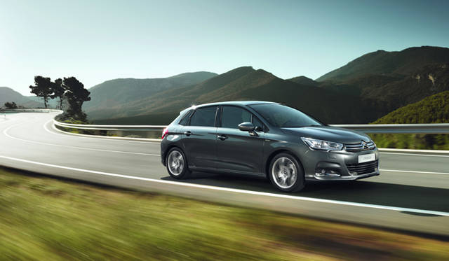 <strong>CITROEN C4｜シトロエン C4</strong>