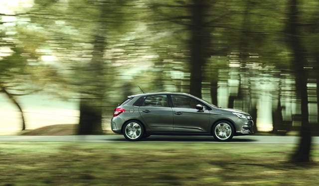 <strong>CITROEN C4｜シトロエン C4</strong>