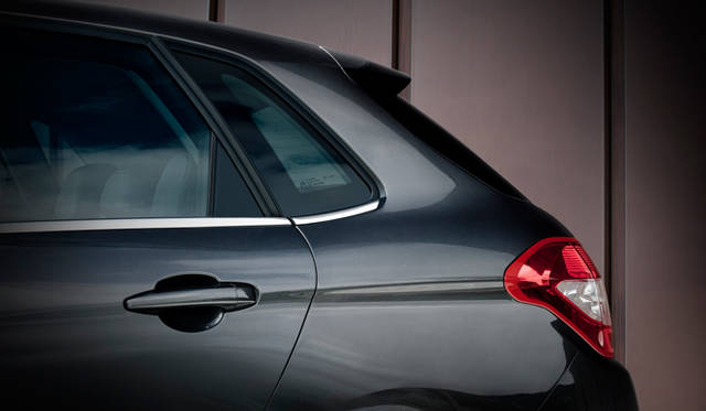 <strong>CITROEN C4｜シトロエン C4</strong>