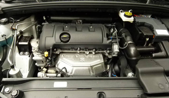 <strong>CITROEN C4｜シトロエン C4</strong>