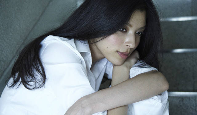 <strong>生方ななえ｜「憧れのひと」</strong>