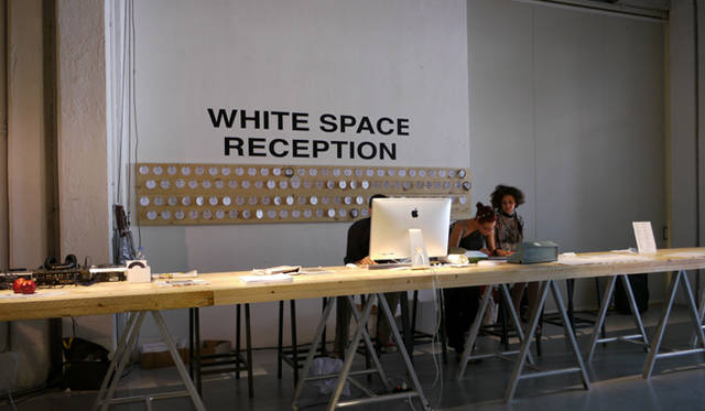 <strong>WHITE GIUGNO 2011｜ホワイト ジューニョ 2011年</strong>　こちらは取引先のレセプション。