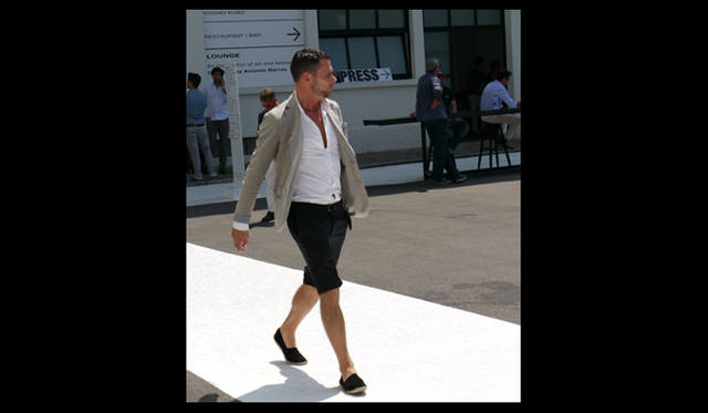 <strong>WHITE GIUGNO 2011｜ホワイト ジューニョ 2011年</strong>