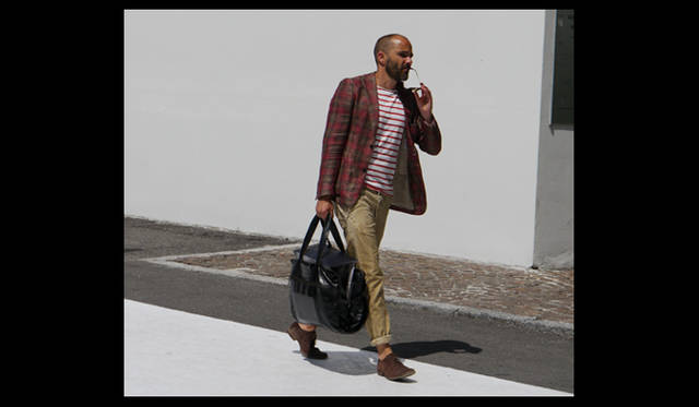 <strong>WHITE GIUGNO 2011｜ホワイト ジューニョ 2011年</strong>