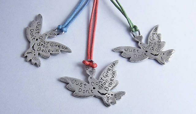 　日本復興を願うラッキーチャーム“Jay’s HOPE”