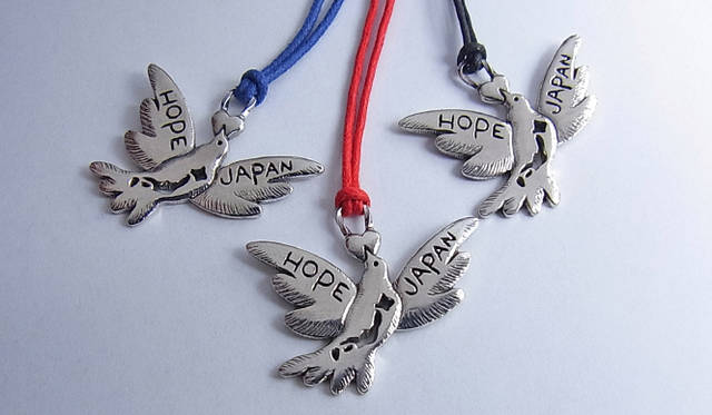 　日本復興を願うラッキーチャーム“Jay’s HOPE”