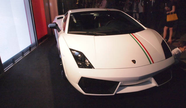 <strong>Lamborghini Gallardo LP550-2 Tricorole｜ランボルギーニ ガヤルドLP 550-2 トリコローレ</strong>