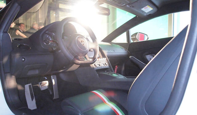 <strong>Lamborghini Gallardo LP550-2 Tricorole｜ランボルギーニ ガヤルドLP 550-2 トリコローレ</strong>