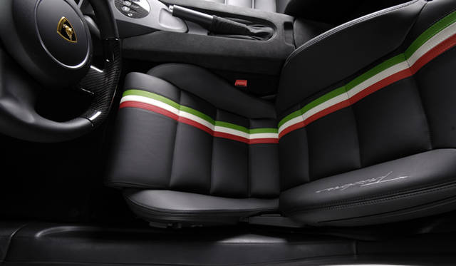 <strong>Lamborghini Gallardo LP550-2 Tricorole｜ランボルギーニ ガヤルドLP 550-2 トリコローレ</strong>