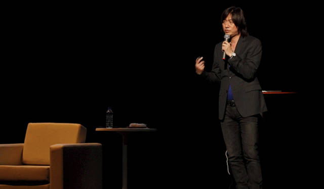 <strong>孫正義×小林武史　ライブトーク</strong>　「我われひとりひとりが意識を変えていかなければならない」