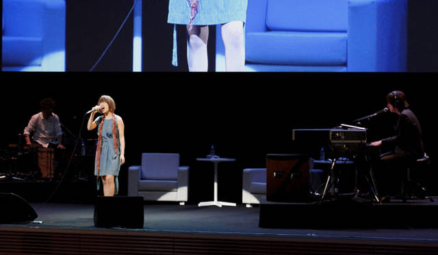 <strong>孫正義×小林武史　ライブトーク</strong>　「世界をよりよくするためのこの場にいれて光栄です」