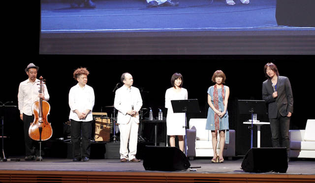 <strong>孫正義×小林武史　ライブトーク</strong>　一流の音楽家たちがライブトークを彩った。