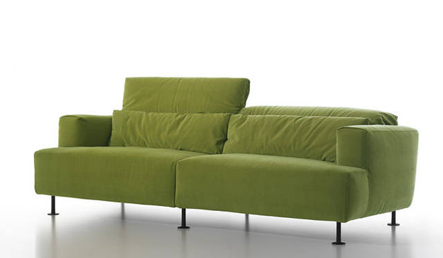 <strong>Cassina ixc.｜カッシーナ・イクスシー</strong>　「カッシーナ」新作 軽量ソファ「AIRE」