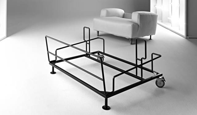 <strong>Cassina ixc.｜カッシーナ・イクスシー</strong>　「カッシーナ」新作 軽量ソファ「AIRE」