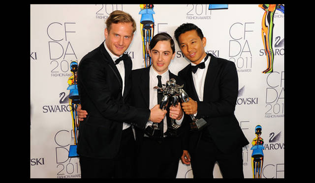 Swarovski Award for Menswearの受賞はRobert Geller（左）。Swarovski Award for Accessory Design　Eddie Borgo（中央）が受賞。Swarovski Award for Womenswear　Prabal Gurung（右）。