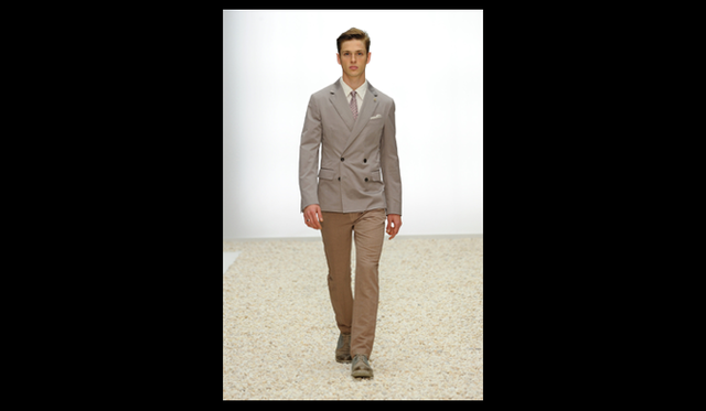 <strong>Ermenegildo Zegna｜エルメネジルド  ゼニア</strong>　