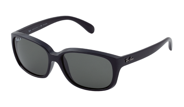 <strong>Ray-Ban｜レイバン</strong>　RB4141　2万3100円