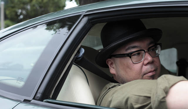 <strong>あなたのクルマ 見せてください　第1回｜田中知之（FPM）×アストンマーティンDB7</strong>　 