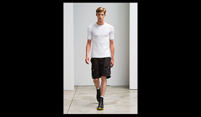 <strong>PRINGLE OF SCOTLAND｜プリングル オブ スコットランド</strong>　