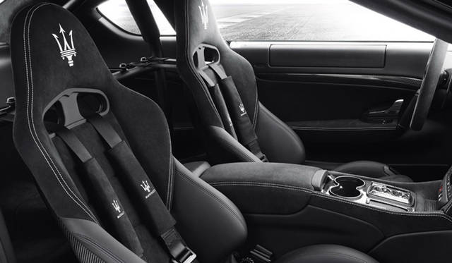 <strong>MASERATI GRANTURISMO MC STRADALE｜マセラティ グラントゥーリズモ MC ストラダーレ</strong>