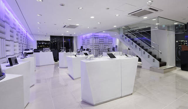 <strong>BOSE｜ボーズ</strong>　『ボーズ・プレミアムストア心斎橋』1階