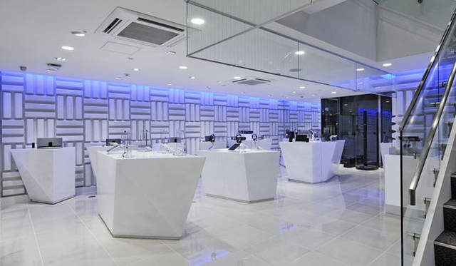 <strong>BOSE｜ボーズ</strong>　『ボーズ・プレミアムストア心斎橋』1階