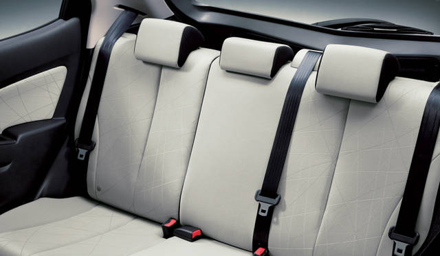 <strong>マツダ デミオ│MAZDA DEMIO</strong>