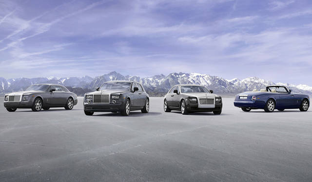 <strong>ROLLS-ROYCE｜ロールス・ロイス</strong>　写真左より、ファントム クーペ、ファントム、ゴースト、ファントム ドロップヘッド クーペ。