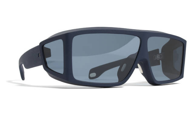 <strong>MYKITA｜マイキータ</strong>　Black　 ロメイン・クレメーアとのコラボレーション GORDON 5万5650円 