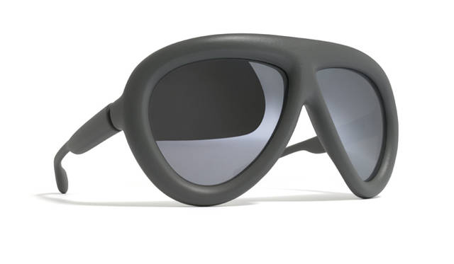 <strong>MYKITA｜マイキータ</strong>　ベルンハルト・ウィルヘルムとのコラボレーション。 新素材MYLON（マイロン）使用 FREDERIC 5万2500円 