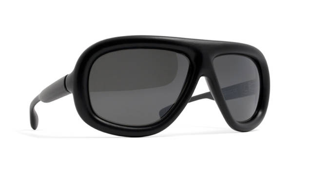 <strong>MYKITA｜マイキータ</strong>　ベルンハルト・ウィルヘルムとのコラボレーション。 新素材MYLON（マイロン）使用 JACQUES-YVES 5万2500円 