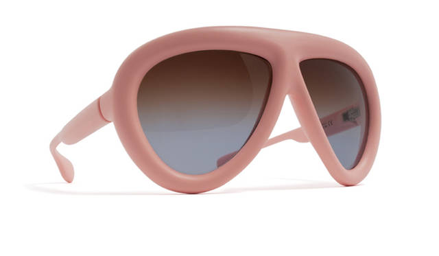 <strong>MYKITA｜マイキータ</strong>　ベルンハルト・ウィルヘルムとのコラボレーション。 新素材MYLON（マイロン）使用 PHILPPE 5万2500円 