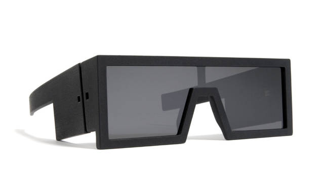 <strong>MYKITA｜マイキータ</strong>　ラッド・フラニとの待望のコラボレーション。新素材MYLON（マイロン）使用 RAD 5万2500円 