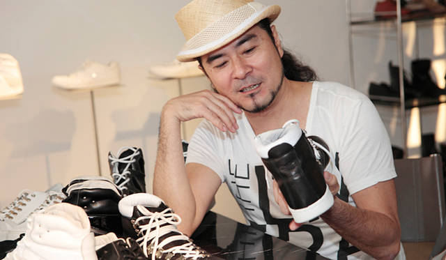 <strong>White Flags｜ホワイトフラッグス</strong>　小此木達也×島津由行 対談