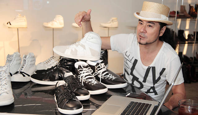 <strong>White Flags｜ホワイトフラッグス</strong>　小此木達也×島津由行 対談