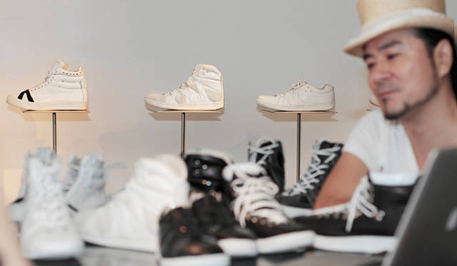 <strong>White Flags｜ホワイトフラッグス</strong>　小此木達也×島津由行 対談