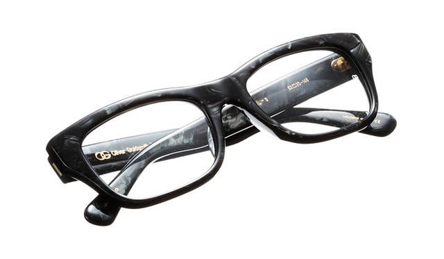 <strong>OLIVER GOLDSMITH｜オリバー ゴールド スミス</strong>　マイケル・ケインも愛した名品「CONSUL-ｓ」に別注カラーモデル登場 　「CONSUL-ｓ」別注カラーモデル 2万9400円