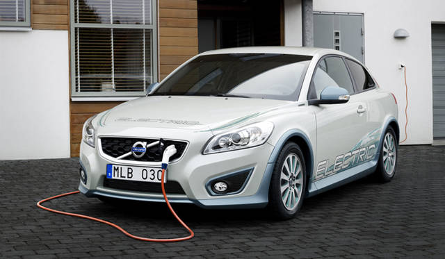 <strong>VOLVO｜ボルボ</strong>