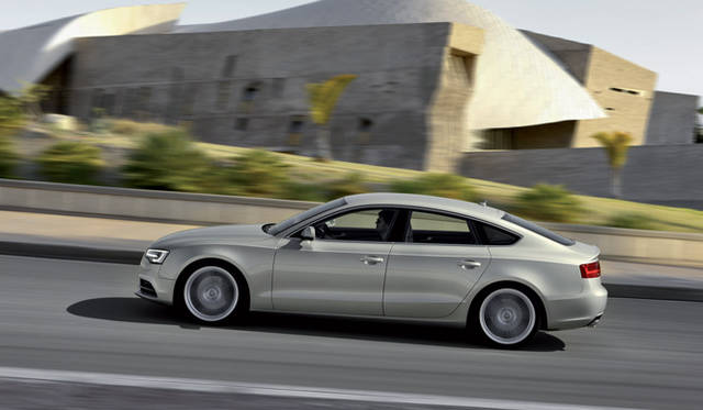 <strong>Audi A5｜アウディ A5</strong>　スポーツバック