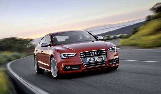 <strong>Audi S5｜アウディ S5</strong>　スポーツバック