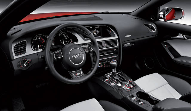 <strong>Audi S5｜アウディ S5</strong>　カブリオレ