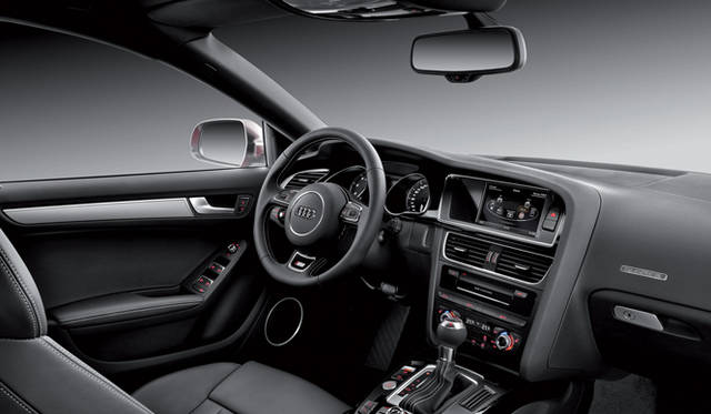 <strong>Audi S5｜アウディ S5</strong>