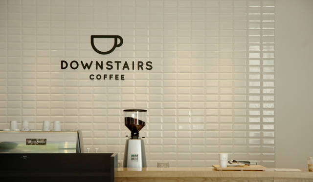 <strong>Mercedes-Benz｜メルセデス・ベンツ 「メルセデス・ベンツ コネクション」オープン</strong>